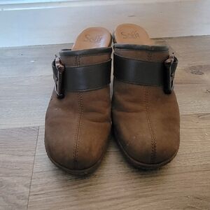 Sofft Heeled Clogs Size 9